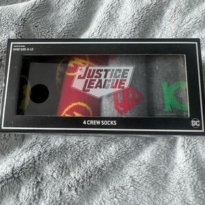 Justice League 4 pack Men’s Crew Socks Set